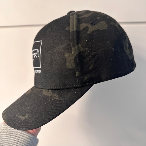 Defender flexfit hat L-XL - Picture 2 of 5